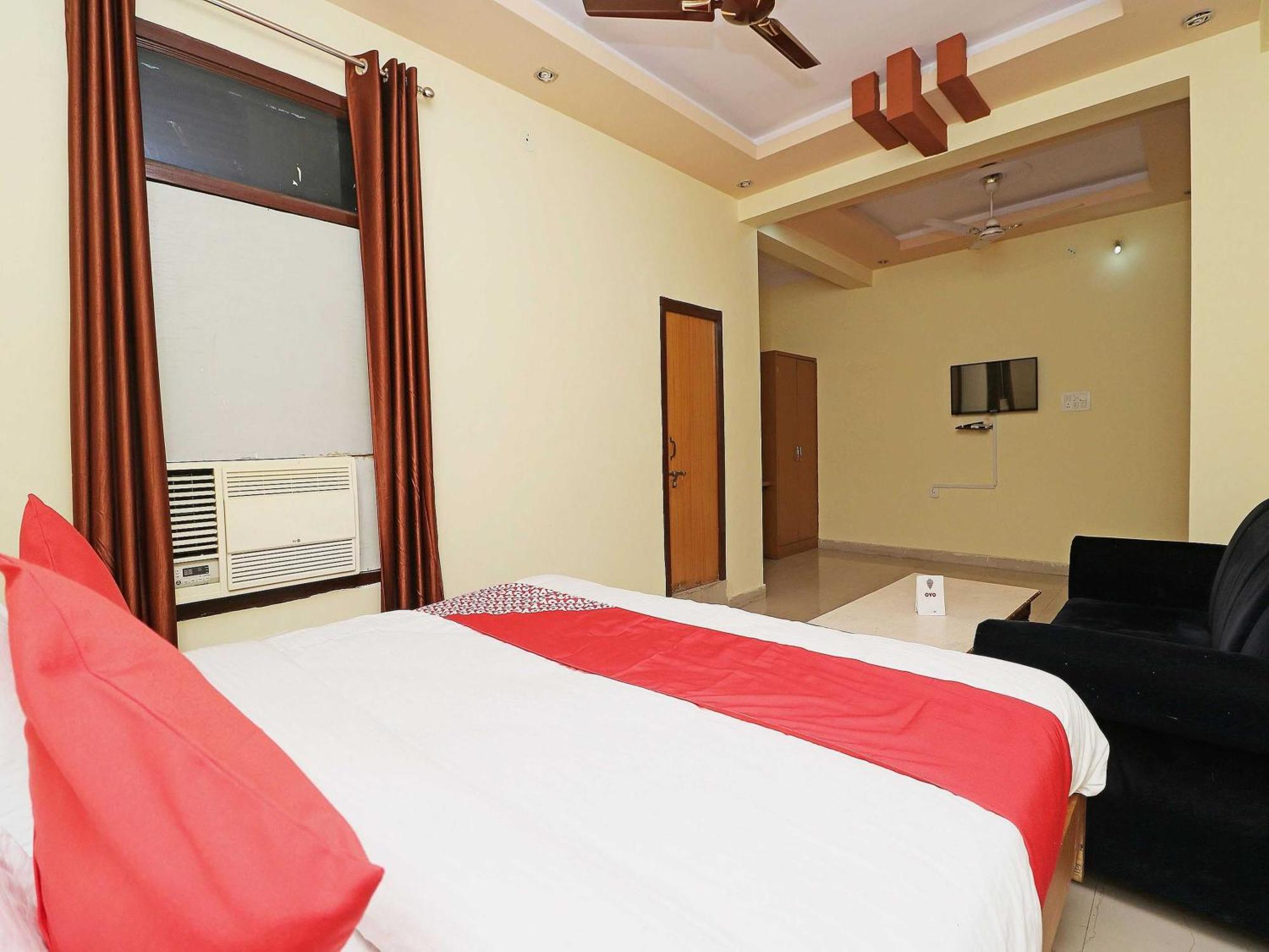 OYO 12775 Bharat Plaza Hotel Kota  Bagian luar foto